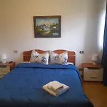 La Torre Di Porta Maggiore 3* Асколи-Пичено