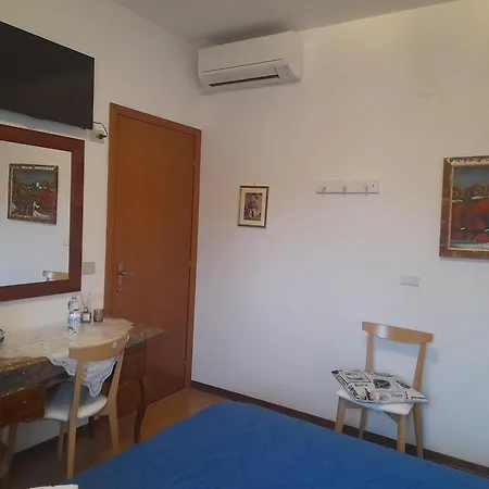 La Torre Di Porta Maggiore Bed & Breakfast Ascoli Piceno